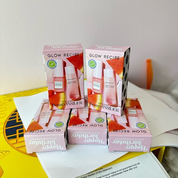 5 Packs Glow Recipe Mini Gift Set - Picture 3 of 5